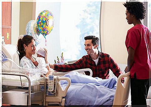 8 tips for visiting your newborn in the hospital