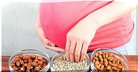 Nuts: the best snack for pregnant women