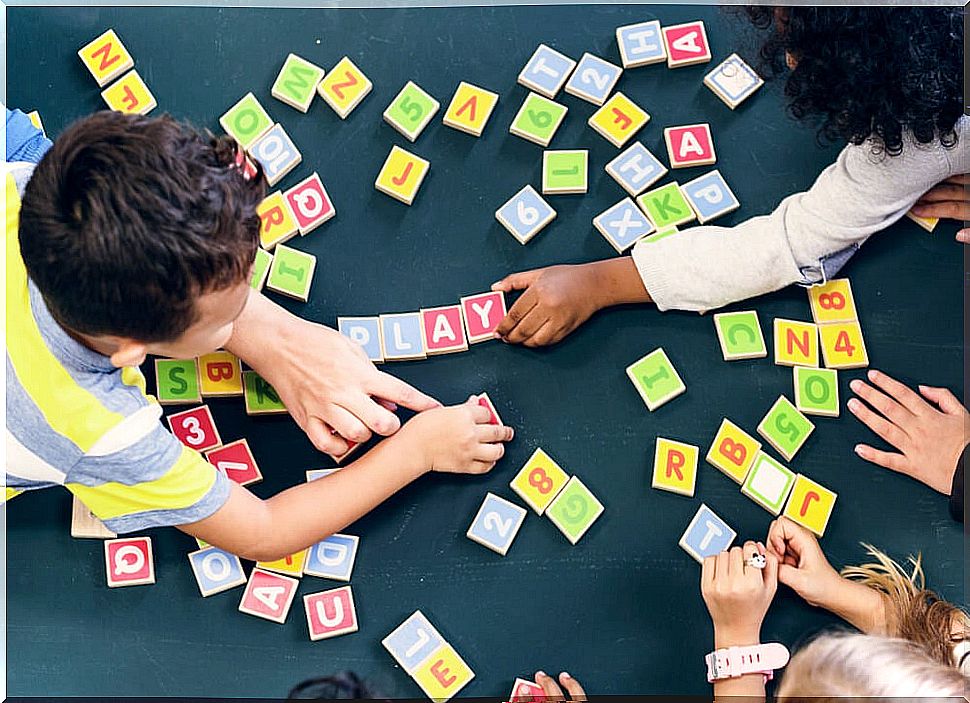 Games to teach the alphabet to children.