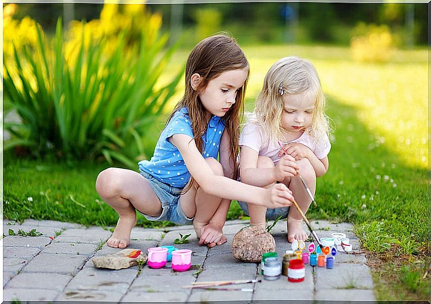 Painting stones: original crafts for children