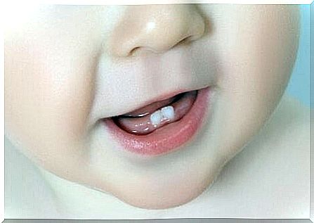 If my baby's teeth are not coming out, should I be concerned?