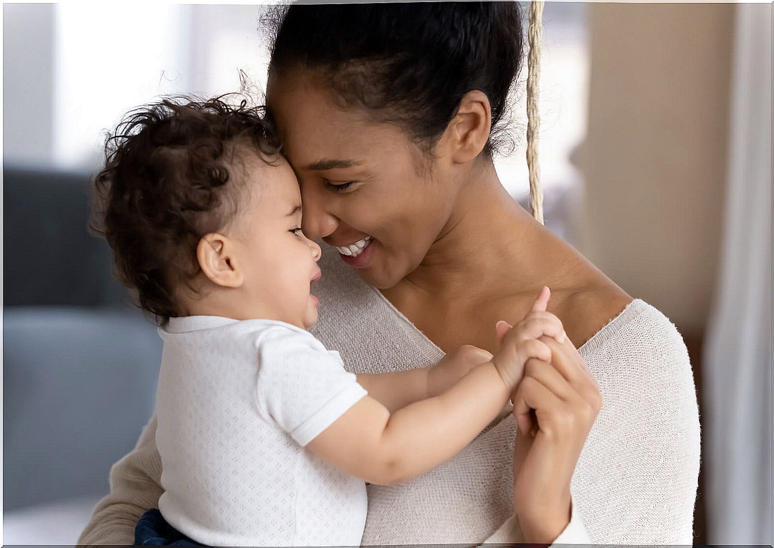 Baby sign: non-verbal language to improve communication with babies